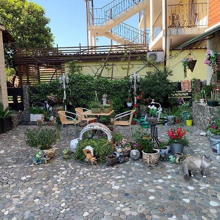 Guest House Aphyn Leto Gagry Zewnętrze zdjęcie